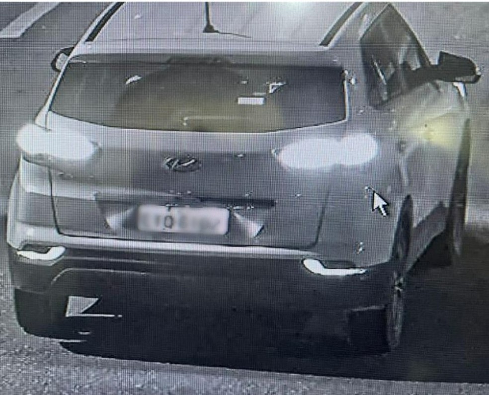 Câmeras registraram suposta placa adulterada de carro de suspeita de tráfico de pessoas que levou bebê de 2 anos de SC a SP