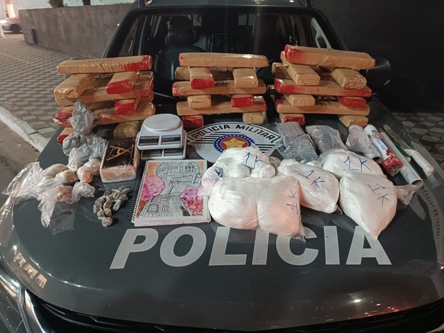 Dois homens são presos com quase 40 quilos de drogas em Jacareí, SP
