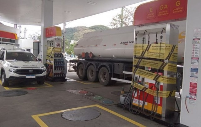 ANP interdita dois postos de combustíveis por conta de irregulares em Santos