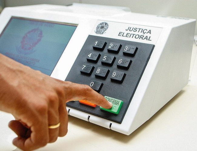 Lula Sanciona LDO com Recorde de R$4,9 Bilhões para Financiamento Eleitoral em 2024