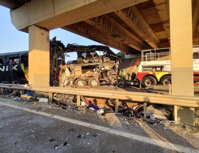 Tragédia na SP-127: rodovia onde 10 pessoas morreram em acidente com ônibus registra média de 7 mortes por ano, aponta Infosiga