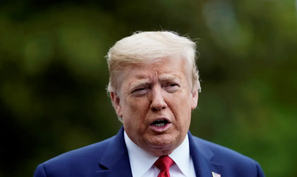 É falso que Donald Trump chamou brasileiros de ‘lixos latinos’