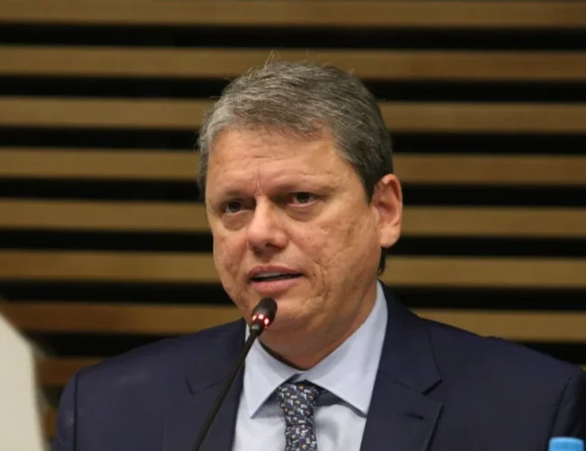 Tarcísio promove troca no comando da PM de São Paulo; Coronel Coutinho assum