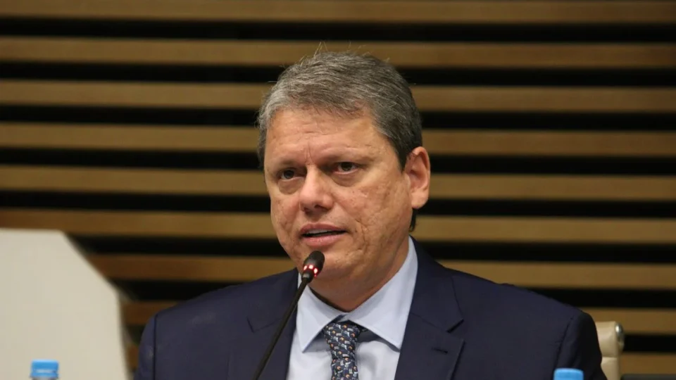 Tarcísio promove troca no comando da PM de São Paulo; Coronel Coutinho assum