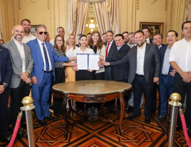 Governadora Raquel Lyra sanciona lei que autoriza empréstimo de R$ 1,5 bilhão para obras estruturadoras em Pernambuco