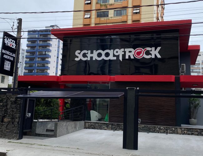 School of Rock Santos realiza evento gratuito com workshop de bateristas do Charlie Brown Jr.