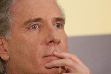 Crise financeira e parcerias questionáveis sinalizam turbulência no reino de Roberto Justus