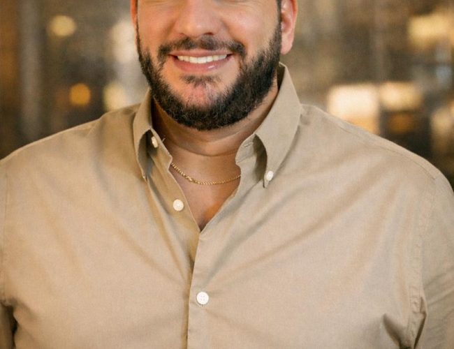 Robson Ouro Preto amplia protagonismo e se firma como um dos principais nomes da comunicação digital no Brasil