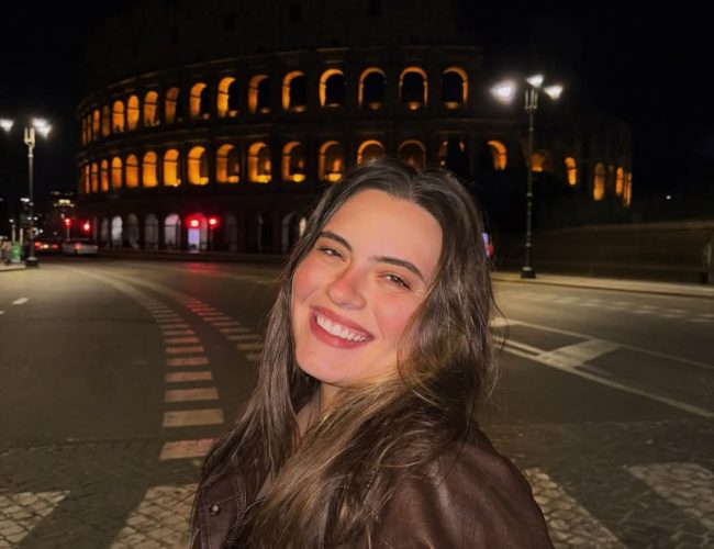 Nicole Nagib leva sua voz a Roma e reforça presença no cenário internacional