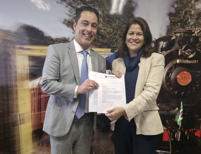Vereadora Priscila Yamagami recebe respaldo do deputado Marcio Alvino em prol de iniciativas para o empoderamento feminino em Brasília