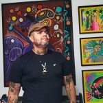 Ailton Santana leva a força da cultura pernambucana para o mundo com sua arte em cores vibrantes