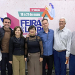 Obra que revive a trajetória do Legislativo é apresentada em pré-lançamento na Feira do Livro