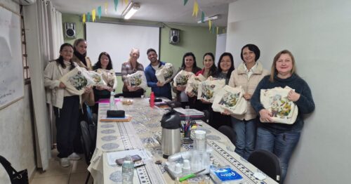Novas aquisições de livros infantis enriquecem Salas de Recursos Multifuncionais da rede municipal
