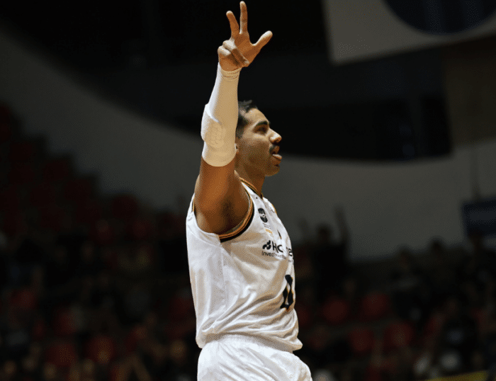 Mogi Basquete supera Paulistano em emocionante partida no Hugão