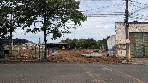 Prefeitura dá início ao prolongamento e interligação das ruas Coronel Medeiros e Ananias de  Carvalho