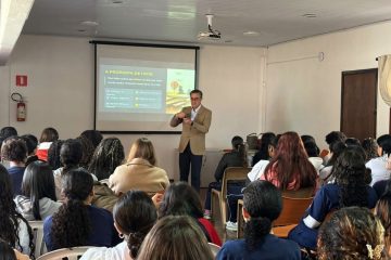 Afesu promove palestra sobre saúde e escolhas na adolescência com médico hebiatra