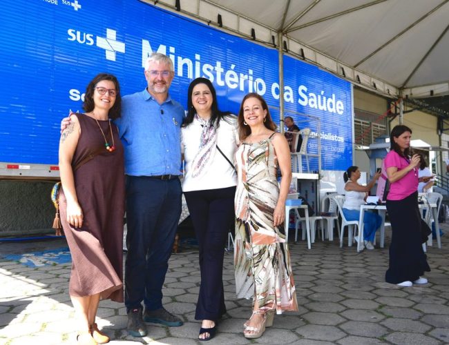 Caminhão do governo federal facilita acesso a exames de saúde feminina na região do Alto Tietê