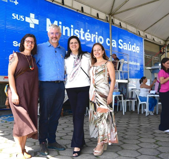 Caminhão do governo federal facilita acesso a exames de saúde feminina na região do Alto Tietê